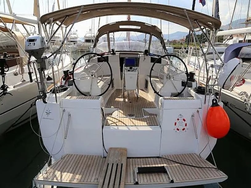 Kaštel Gomilica Sailboat 3 cabin 8 berths 8 guests 12.76 m Listing Number: #4875