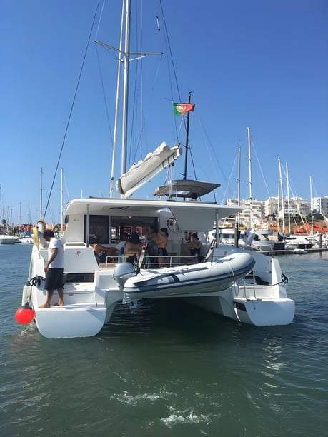 Portimão Catamaran Cabine 4  Couchettes 10  Invités 10  11.73 m Numéro de l'annonce: #4889 5