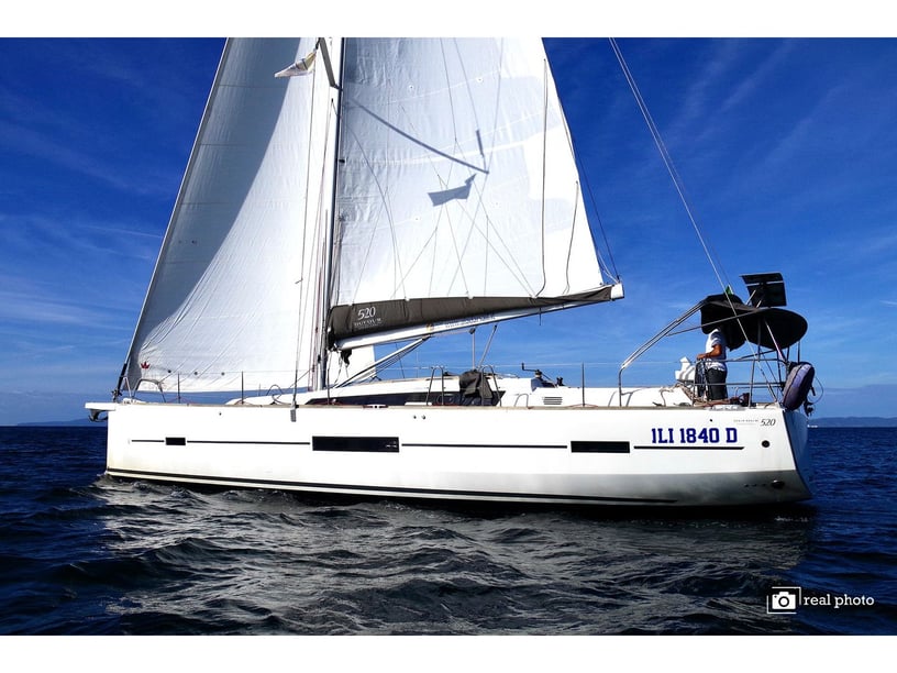 Puntone Sailboat 5 cabin 12 berths 12 guests 15.2 m Listing Number: #4945