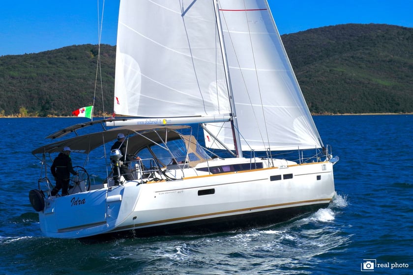 Puntone Sailboat 4 cabin 10 berths 10 guests 14.05 m Listing Number: #4948 5