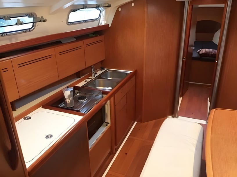 Skradin Sailboat 4 cabin 10 berths 10 guests 13.26 m Listing Number: #4992 4