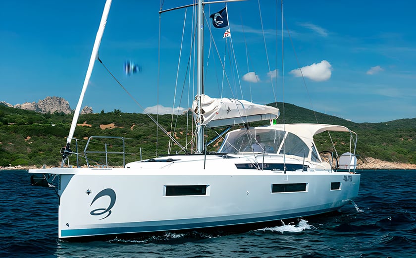 Portisco Sailboat 4 cabin 8 berths 8 guests 13 m Listing Number: #5050 3
