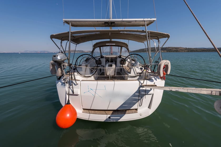 Nea Peramos - Attica Barca a vela cabina 4  cuccette 10  10  ospiti 14.15 m Numero dell'inserzione: #5081