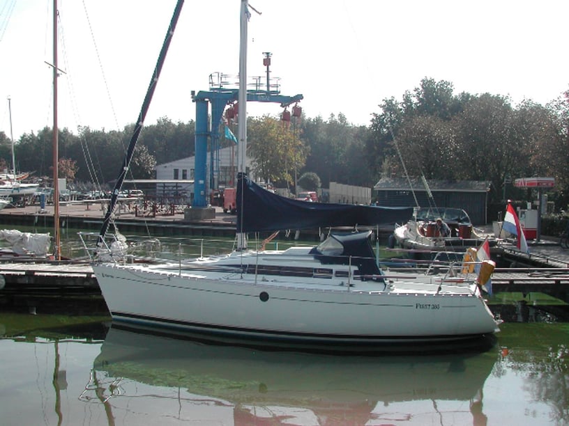 Yerseke Segelboot 2 Kabine 5 Liegeplätze 5 Gäste 8.77 m Nummer des Inserats: #5096