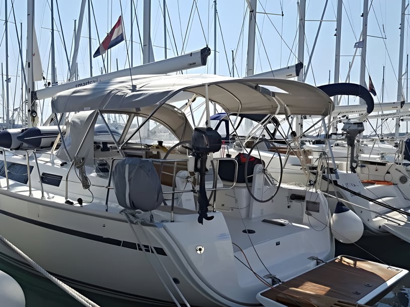 Novi Vinodolski Sailboat 3 cabin 7 berths 7 guests 11.3 m Listing Number: #5180 3