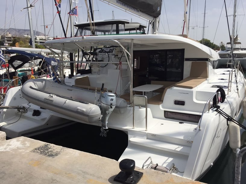 Preveza Catamaran 5 cabin 9 berths 10 guests 12.94 m Listing Number: #5208