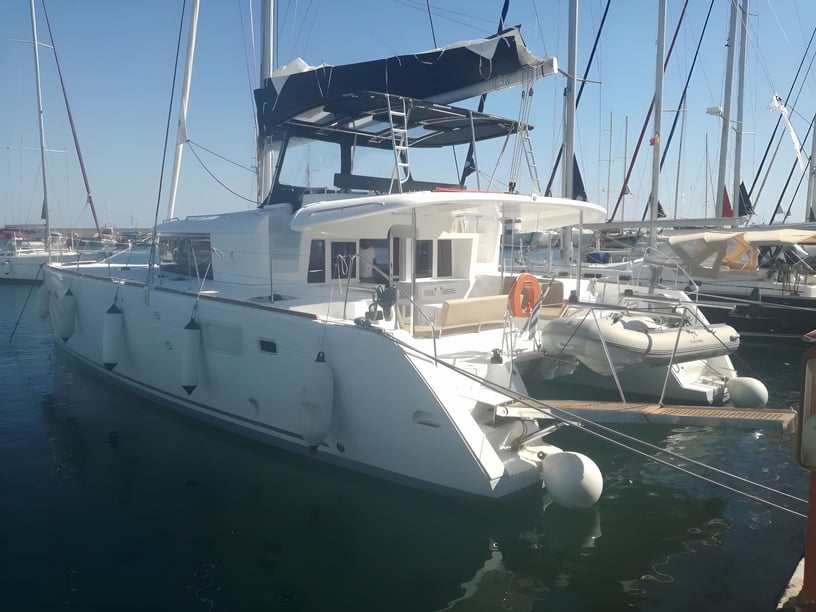 Prévéza Catamaran Cabine 6  Couchettes 12  Invités 12  13.96 m Numéro de l'annonce: #5215 3