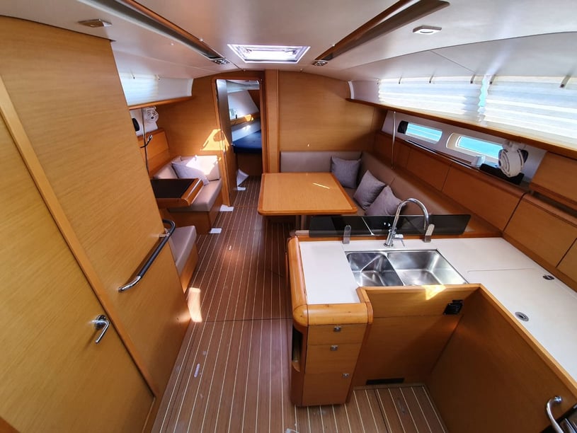 Koh Chang Sailboat 3 cabin 6 berths 8 guests 12.34 m Listing Number: #5223 2