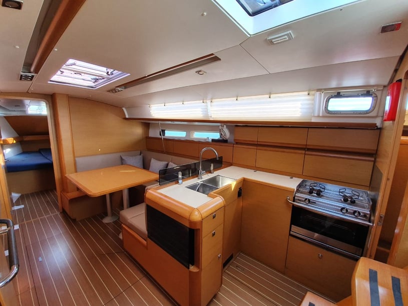 Koh Chang Sailboat 3 cabin 6 berths 8 guests 12.34 m Listing Number: #5223 3