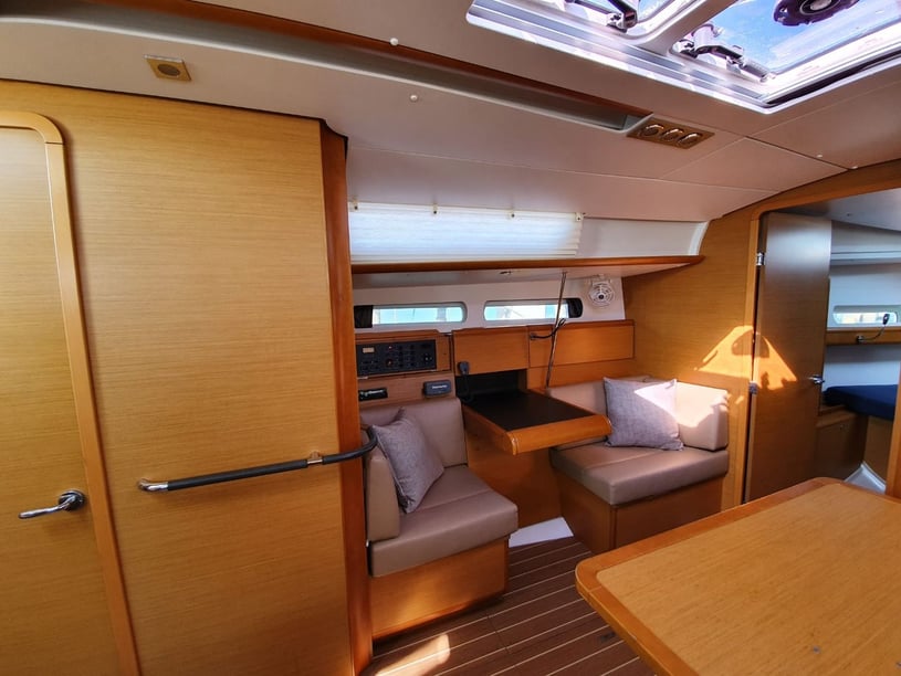 Koh Chang Sailboat 3 cabin 6 berths 8 guests 12.34 m Listing Number: #5223 5