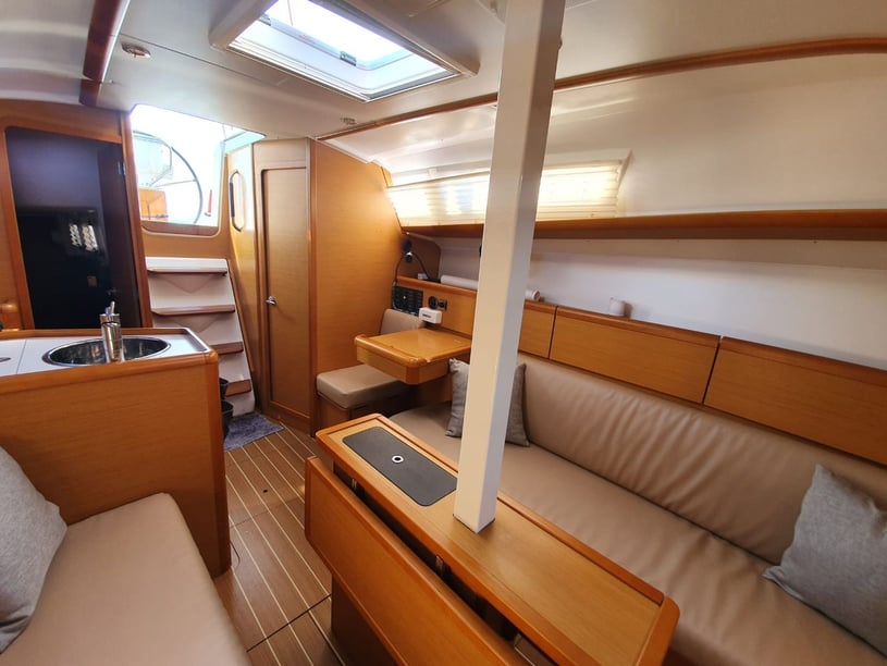 Koh Chang Sailboat 2 cabin 4 berths 6 guests 9.96 m Listing Number: #5225 4