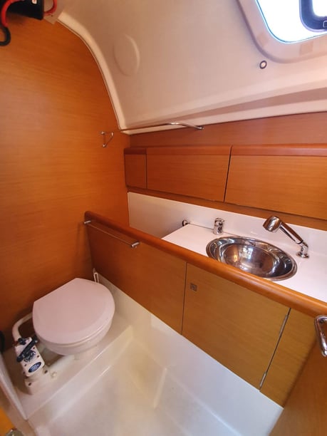 Koh Chang Zeilboot Cabine 2  4  slaapplaatsen 6  gasten 9.96 m Lijstnummer: #5225 5