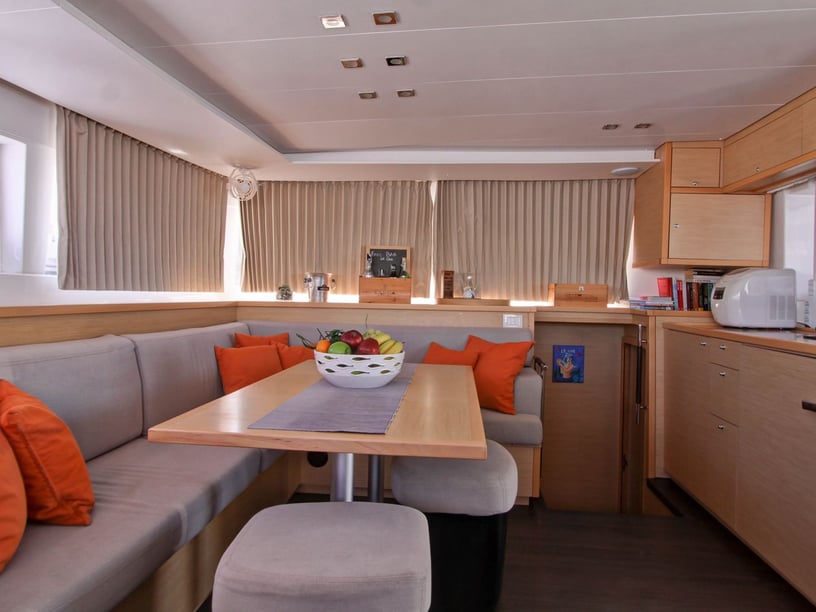 Anzio Catamaran 5 cabin 12 berths 12 guests 13.96 m Listing Number: #5304 2