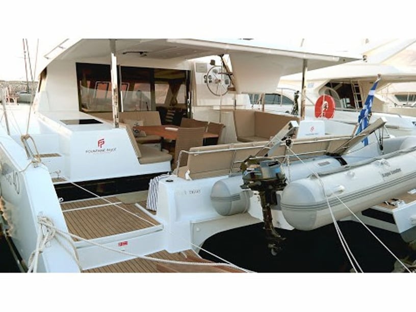 Paros Catamaran 4 cabin 8 berths 8 guests 11.73 m Listing Number: #5386