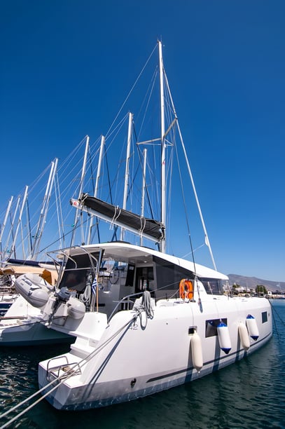 Paros Catamaran 6 cabin 12 berths 12 guests 12.8 m Listing Number: #5397