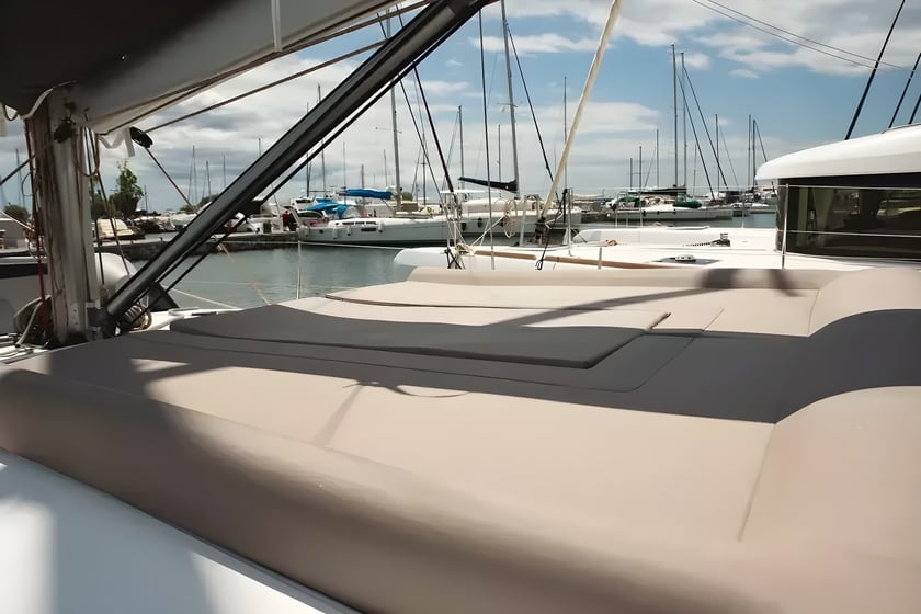 Preveza Barca a vela cabina 4  cuccette 10  10  ospiti 13.24 m Numero dell'inserzione: #5424 4