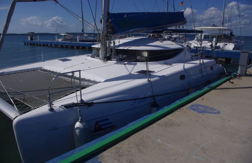 Cienfuegos Catamaran 4 cabin 8 berths 8 guests 11.6 m Listing Number: #5490 5