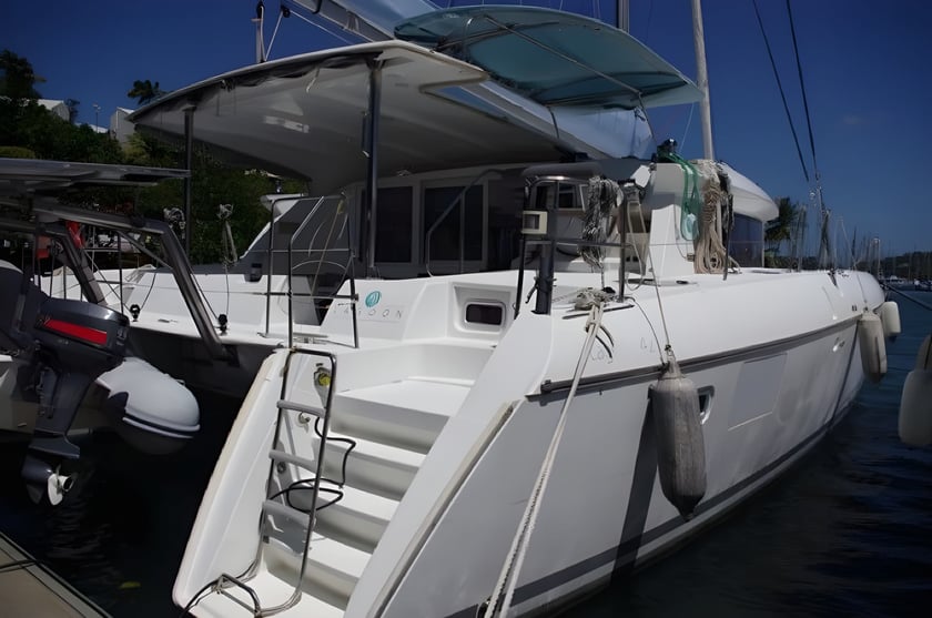 Cienfuegos Catamaran 5 cabin 9 berths 9 guests 12.61 m Listing Number: #5495 4