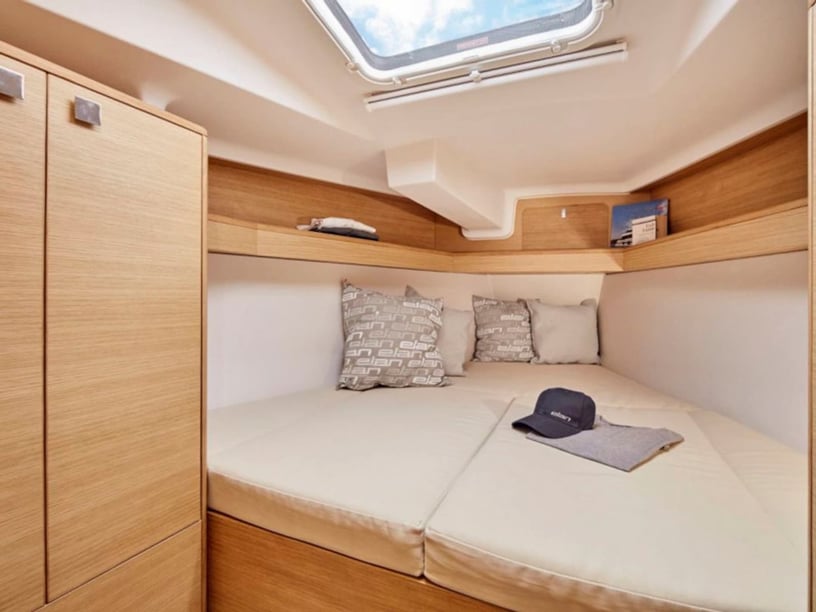 Pirovac Sailboat 3 cabin 6 berths 6 guests 10.6 m Listing Number: #55 4