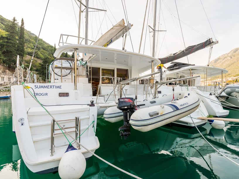 Trogir Catamarán Cabina 5  11  literas 11  invitados 11.97 m Número de anuncio: #5514