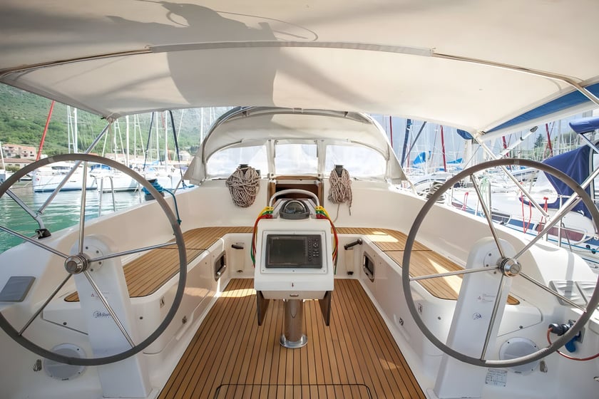 Trogir Segelboot 4 Kabine 9 Liegeplätze 9 Gäste 14.27 m Nummer des Inserats: #5524 5