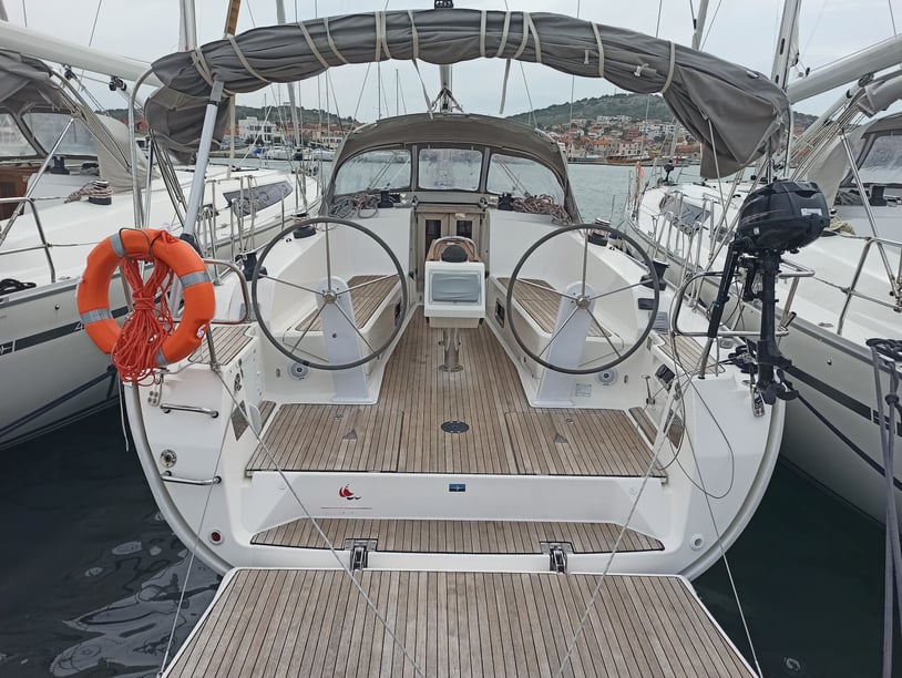 Murter Sailboat 3 cabin 7 berths 7 guests 12.35 m Listing Number: #5640