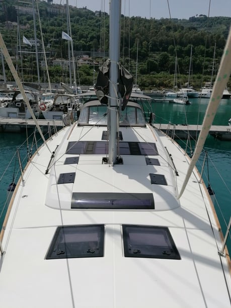 Capo d'Orlando Segelboot 3 Kabine 8 Liegeplätze 8 Gäste 11.93 m Nummer des Inserats: #5964 5