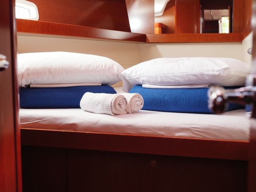 Solta Zeilboot Cabine 5  12  slaapplaatsen 12  gasten 15.42 m Lijstnummer: #5970 5