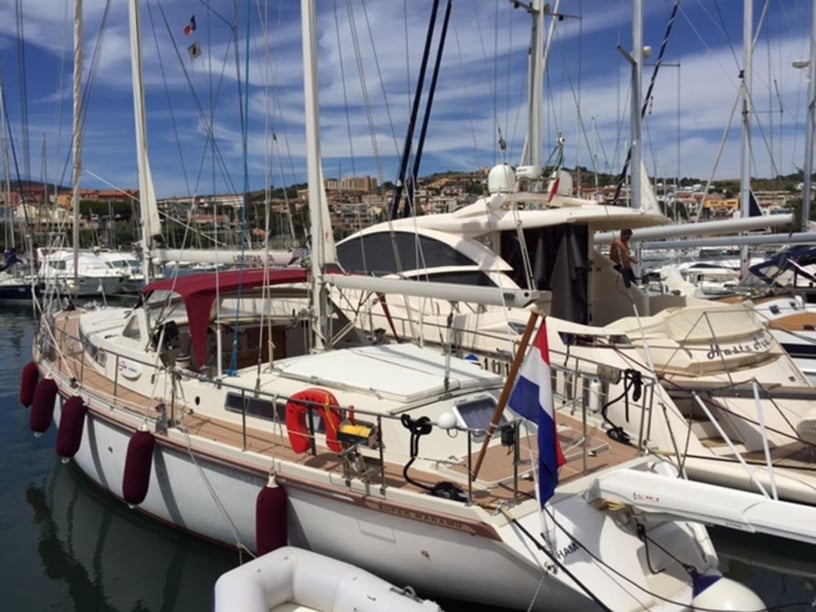 Piombino Sailboat 2 cabin 7 berths 7 guests 17 m Listing Number: #600