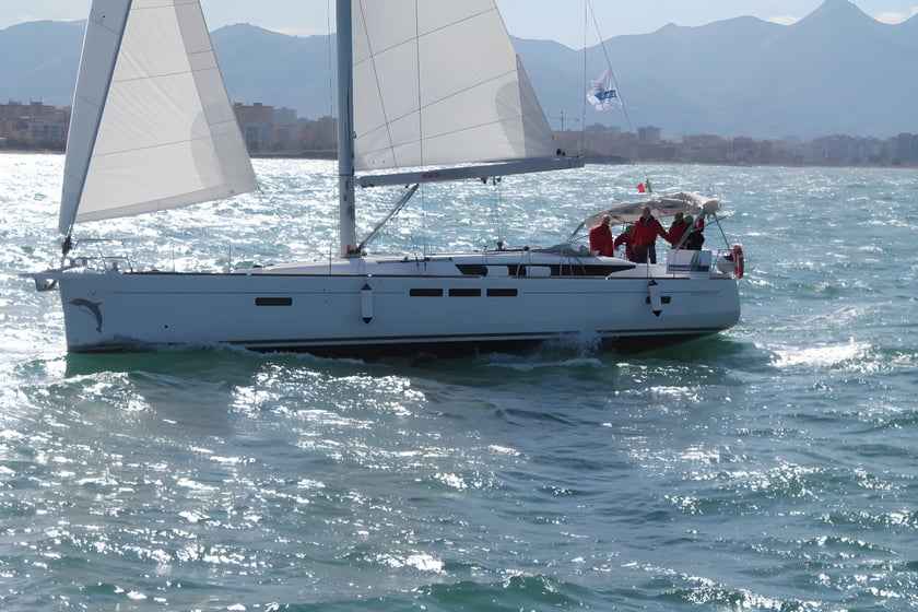 Marsala Zeilboot Cabine 6  13  slaapplaatsen 13  gasten 15.75 m Lijstnummer: #6029 4