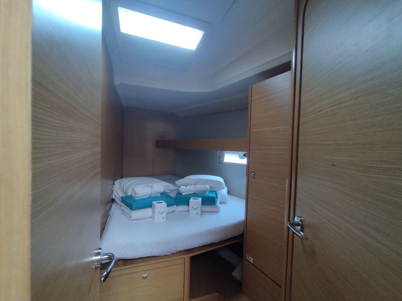 Portisco Sailboat 5 cabin 10 berths 11 guests 14.15 m Listing Number: #6050 3