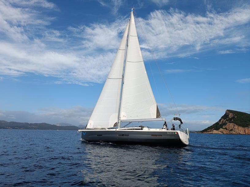 Portisco Sailboat 6 cabin 11 berths 12 guests 17.15 m Listing Number: #6051