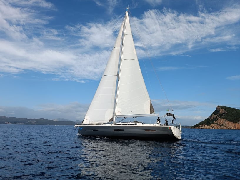 Porto Rotondo Sailboat 6 cabin 11 berths 12 guests 17.15 m Listing Number: #6051