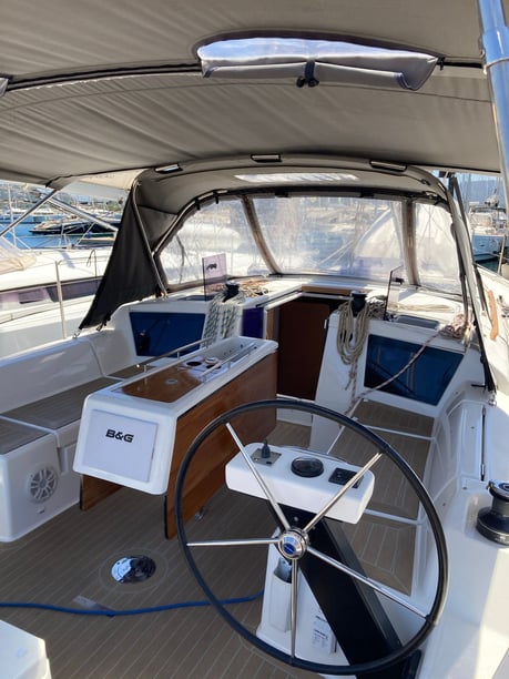 Portisco Sailboat 3 cabin 6 berths 7 guests 11.83 m Listing Number: #6059 5