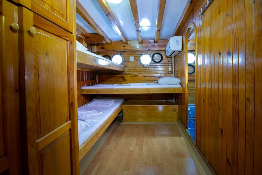 Lavrion Gulet 16 cabin 46 berths 46 guests 33 m Listing Number: #608 4