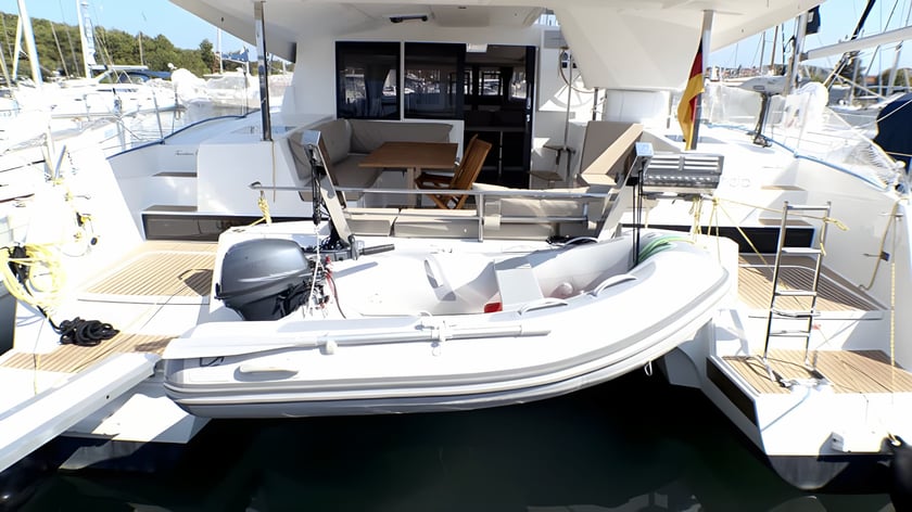 Rogoznica Catamaran 4 cabin 10 berths 10 guests 11.73 m Listing Number: #6130 5