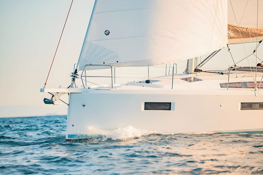 Lavrion Barca a vela cabina 3  cuccette 8  8  ospiti 12.35 m Numero dell'inserzione: #620