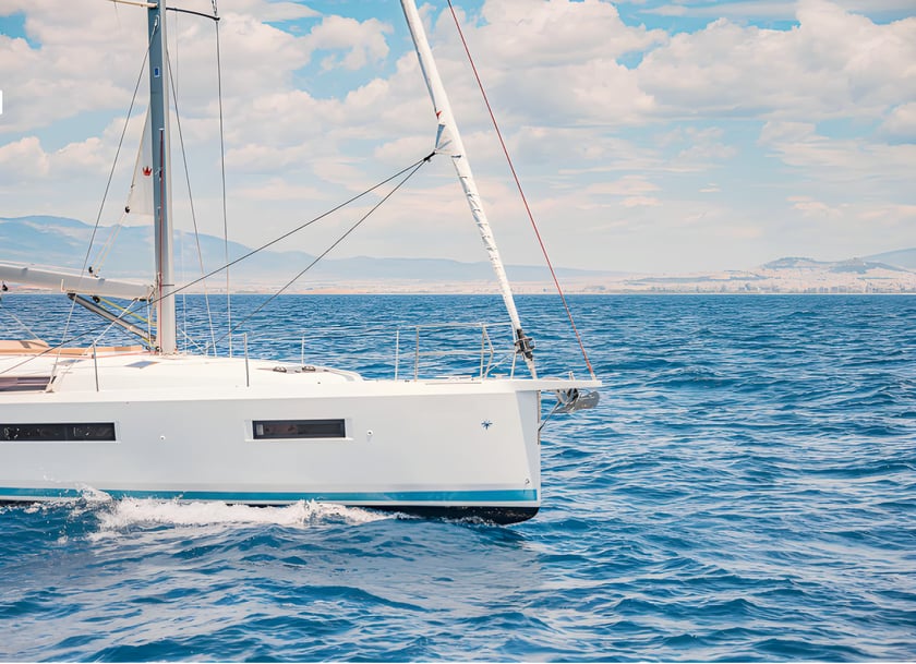 Athens Sailboat 6 cabin 12 berths 12 guests 14.42 m Listing Number: #622 3