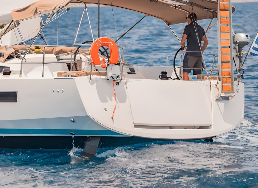 Athens Sailboat 6 cabin 12 berths 12 guests 14.42 m Listing Number: #622 4