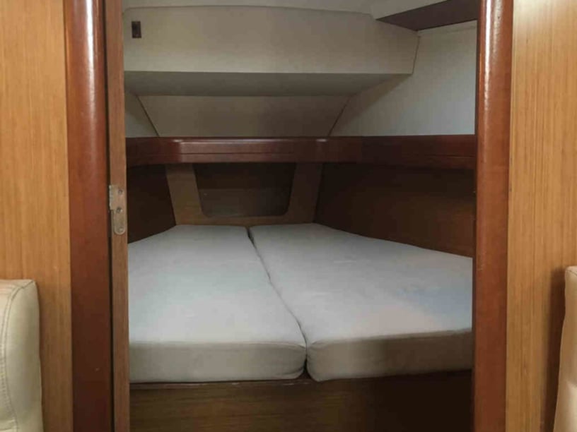 Preveza Sailboat 3 cabin 8 berths 8 guests 11.72 m Listing Number: #6406 4