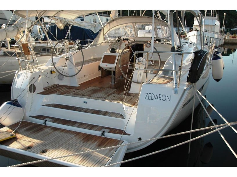 Portisco Sailboat 5 cabin 12 berths 12 guests 14.99 m Listing Number: #6408