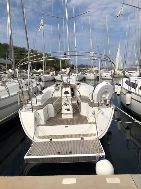 Portisco Voilier Cabine 2  Couchettes 6  Invités 6  9.99 m Numéro de l'annonce: #6410 3