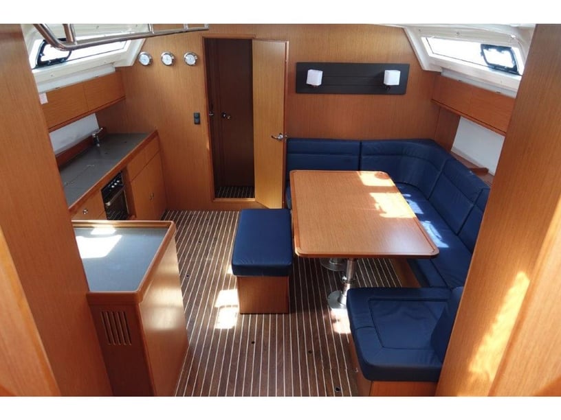 Portisco Sailboat 4 cabin 10 berths 10 guests 13.6 m Listing Number: #6414 2