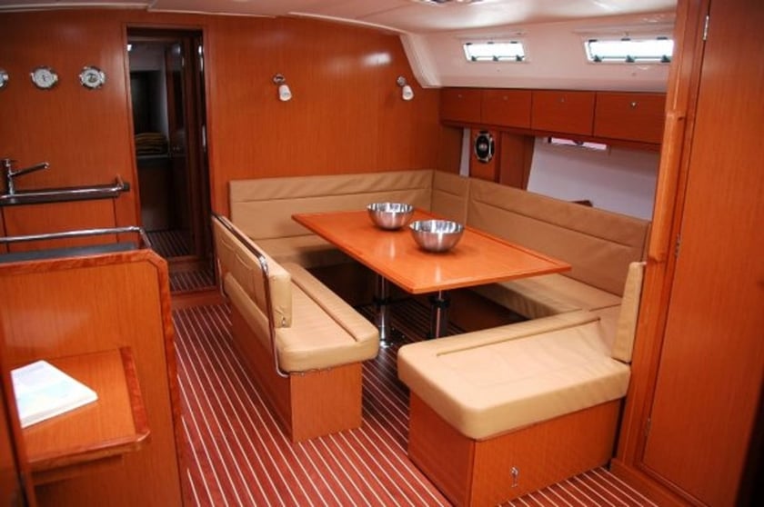 Portisco Sailboat 5 cabin 12 berths 12 guests 14.99 m Listing Number: #6422 4