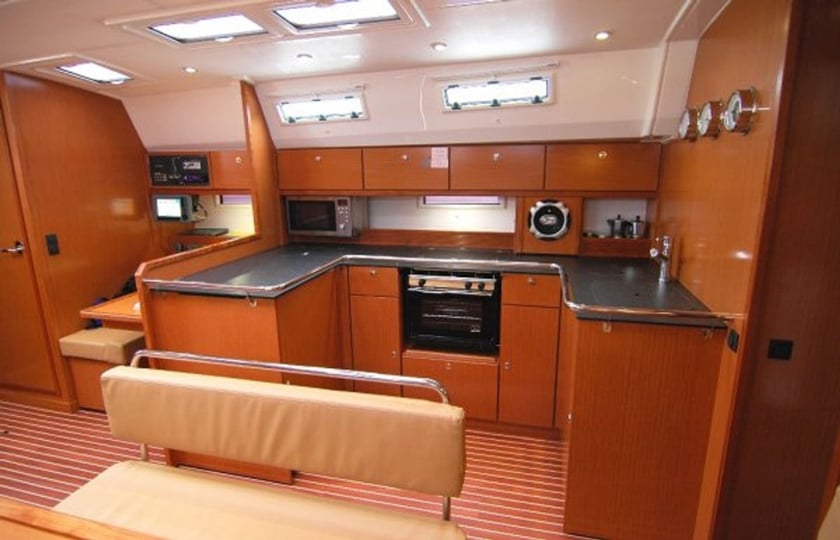 Portisco Sailboat 5 cabin 12 berths 12 guests 14.99 m Listing Number: #6422 3