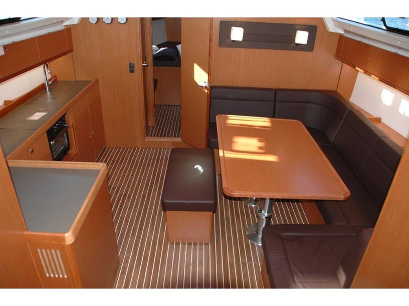 Portisco Sailboat 4 cabin 10 berths 10 guests 13.6 m Listing Number: #6423 2