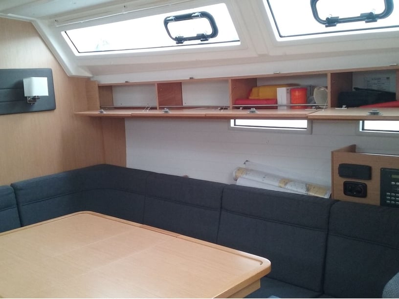 Primosten Zeilboot Cabine 4  9  slaapplaatsen 9  gasten 14.27 m Lijstnummer: #6426 3