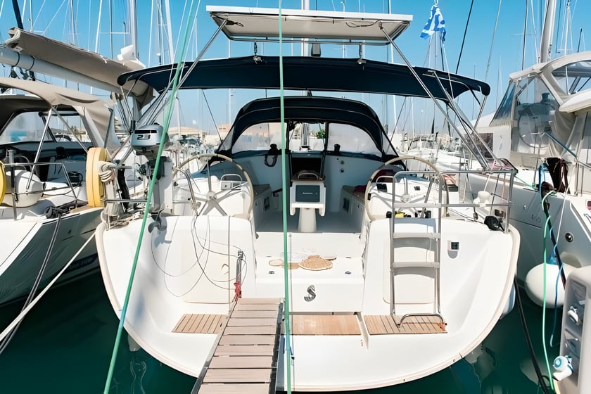 Lefkada Zeilboot Cabine 6  12  slaapplaatsen 12  gasten 15.65 m Lijstnummer: #643