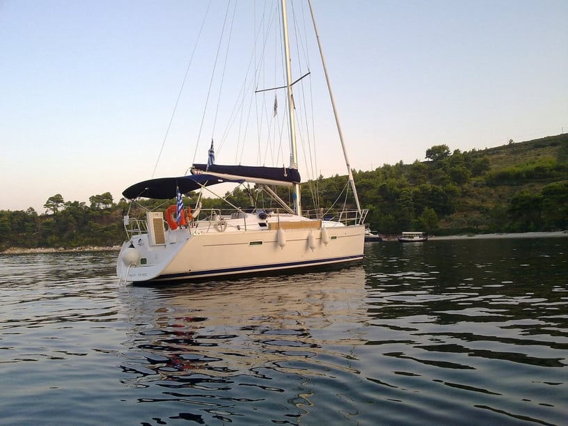 Skiathos Sailboat 3 cabin 7 berths 7 guests 10.38 m Listing Number: #6440 3