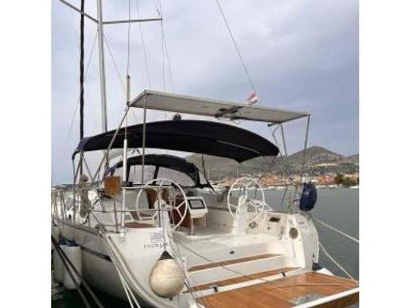 Trogir Segelboot 5 Kabine 12 Liegeplätze 12 Gäste 15.59 m Nummer des Inserats: #6461